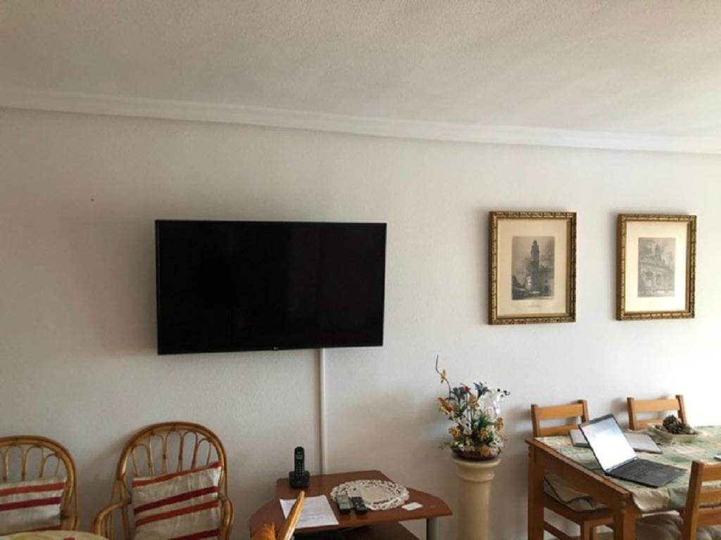פורט ספלאיה Valencia, Ideally Located 3Bed-2Bath Apart.Few Mints Walk From Beach,Pool,Shop. מראה חיצוני תמונה