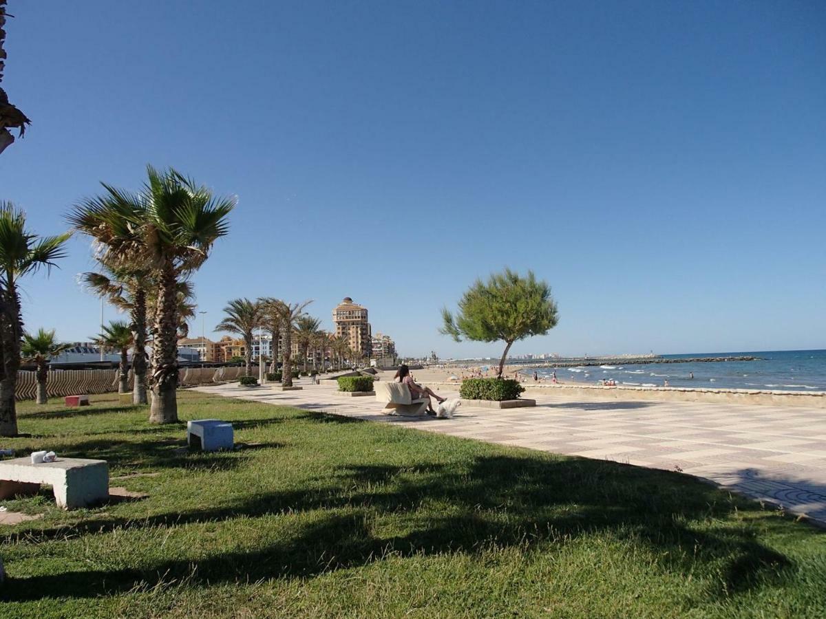פורט ספלאיה Valencia, Ideally Located 3Bed-2Bath Apart.Few Mints Walk From Beach,Pool,Shop. מראה חיצוני תמונה